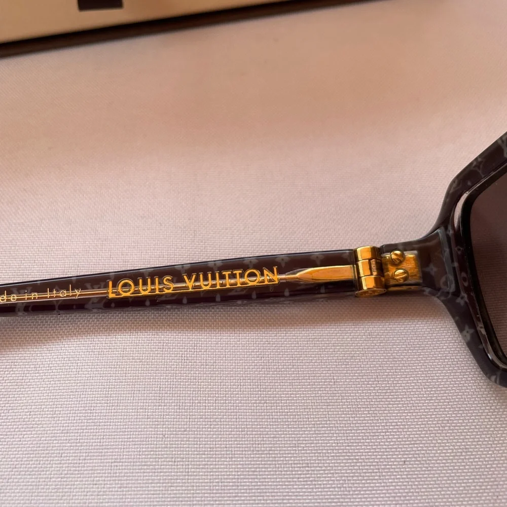 LOUIS VUITTON sunglasses - Picture 6 of 9